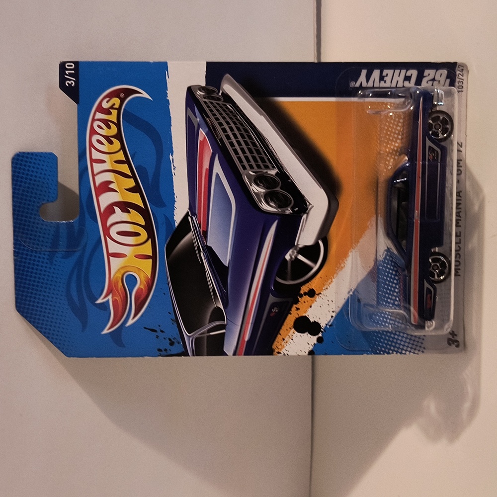 D13 Hot Wheels 62 Chev Chevy 2011 with shipping protector